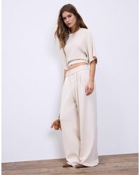 Stradivarius - – weiches, kurzärmliges t-shirt - Lyst