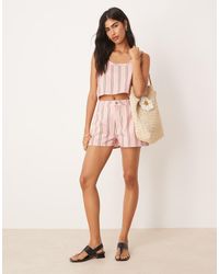ASOS - Pantalones Cortos Vaqueros Acampanados A Rayas De (Parte De Un Conjunto)-Rosa - Lyst