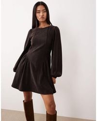 ASOS - Robe courte en velours côtelé à manches longues blouson et détail à la taille - chocolat - Lyst