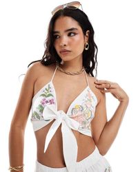 ASOS - Top Blanco De Tirantes Con Lazada Delantera Y Bordados Florales De (Parte De Un Conjunto) - Lyst