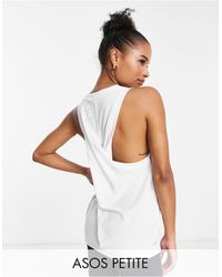 ASOS 4505 Petite Yoga Vest With Twist Back - White