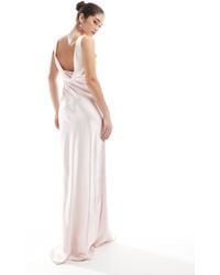 Six Stories - L'invitée - robe longue satinée à dos bénitier - poudré - Lyst