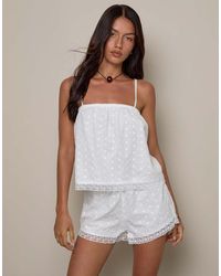 Motel - Strapa Broderie Cropped Cami Top - Lyst