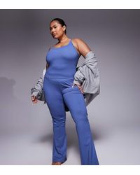 4505 - Curve Icon Soft Touch High Waist Slim Kick Yoga Legging - Lyst