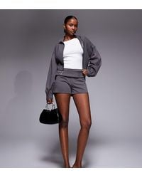 Kaiia - Exclusive Tailored Stud Belt Detail Micro Shorts - Lyst
