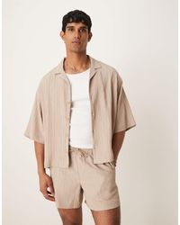 ASOS - Chemise oversize coupe carrée d'ensemble en tissu texturé avec col à revers - beige - Lyst