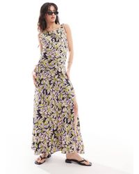 Vero Moda - Vestido Lencero Largo Con Estampado Morado, Lazadas En Los Hombros Y Detalle De Costura De Satén De - Lyst