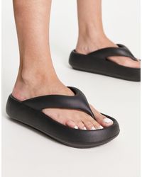 Raid Wide Fit Chunky Flip Flops in Green | Lyst Canada