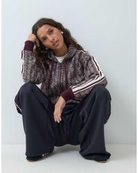 Lacoste - Conjunto Jacquard Con Monograma Y Sudadera Con Capucha Con Cremallera En Granate-Rojo - Lyst