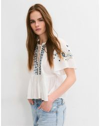 Stradivarius - – bestickte bluse - Lyst