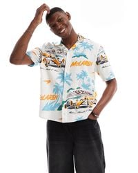 Hollister - – mclaren – mehrfarbiges, kurzärmliges hemd aus leinen mit print - Lyst