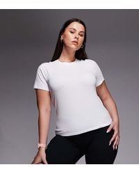 4505 - Curve Fitted Cotton Everyday T-shirt With Quick Dry Finish - Lyst