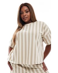 Pieces Plus - Pieces curve - sweat manches courtes d'ensemble à rayures - beige - Lyst