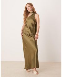 Pretty Lavish - Maxi Jurk Van Satijn Met Sjaal - Lyst