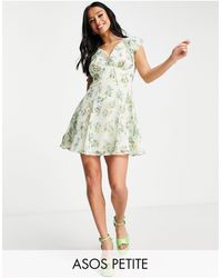 ASOS - Asos design petite - vestito corto verde a fiori con volant sul collo e gonna godet - Lyst