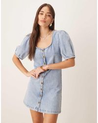 ASOS - Vestito Corto Di Jeans Con Bottoni E Maniche A Sbuffo Lavaggio Chiaro - Lyst