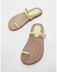 TOPSHOP - Kik Real Leather Toe Loop Flat Sandal - Lyst