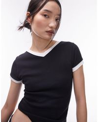 TOPSHOP - T-shirt taglio lungo nera con scollo a v a contrasto - Lyst