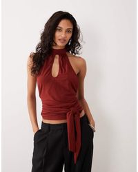 Motel - Verbina Keyhole Halter Tie Waist Top - Lyst