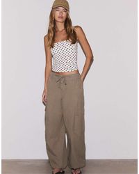 Stradivarius - Tank Top With A Square-cut Neckline - Lyst