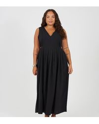 Brave Soul - Curve V-Neck Midi Dress With Pleated Skirt - Lyst