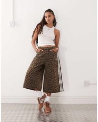 adidas Originals - Pantalones Cortos Vaqueros Con Estampado De Leopardo De - Lyst