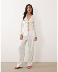 Lioness - In Bloom Satin Low Rise Relaxed Leg Pants In (part Of A Set)-white - Lyst