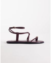 SEQWL - Strappy Flat Sandals With Gold Embellishment - Lyst