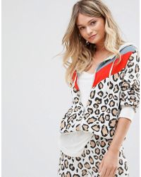 Wildfox Felpa rtro maculata con zip e cappuccio - Bianco