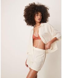 Calvin Klein - Pyjama avec chemise et short - crème - Lyst