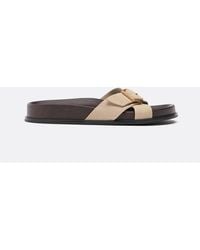 Stradivarius - – flache sandalen aus leder - Lyst