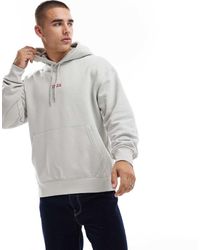 Levi's - Felpa Con Cappuccio Comoda Grigia Con Etichetta Piccola Del Logo Al Centro - Lyst