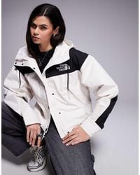The North Face - Chaqueta Blanca Y Negra Con Logo Reign On De - Lyst