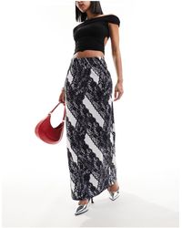 Vero Moda - Lace Print Jersey Maxi Skirt - Lyst