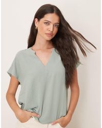 Jdy - Blouse à col en v et manches courtes - sauge - Lyst