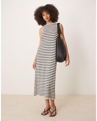 Pretty Lavish - – midaxi-kleid aus strick - Lyst