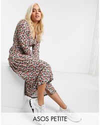 ASOS ASOS DESIGN Petite - Vestito da giorno lungo a maniche lunghe a fiori - Multicolore