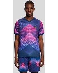 Lyle & Scott - Ss T-Shirts Chevron Printed Football T-Shirt - Lyst