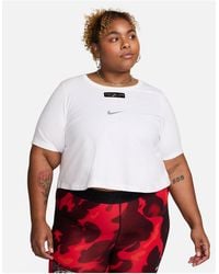 Nike - Plus Megan Thee Stallion Graphic Slim Fit Cropped T-shirt - Lyst