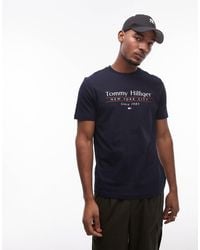 Tommy Hilfiger - T-shirt avec logo superposé centré sur la poitrine - Lyst
