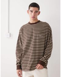 X-Large - T-shirt manches longues rayé à poche avec logo - marron - Lyst