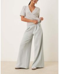 ASOS - Pantalones De Sastre Grises De Pernera Ancha Con Pinzas De Punto Interlock De - Lyst