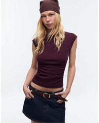 Stradivarius - – figurbetontes basic-t-shirt - Lyst