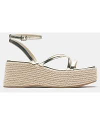 Pull&Bear - Sandali Con Zeppa E Fascette Color Oro - Lyst