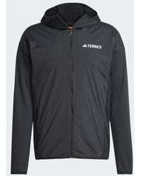 adidas - Chaqueta Cortavientos Negra Ligera Con Capucha De Felpa Terrex Xperior Climawarm+ Wind Light Fleece De - Lyst