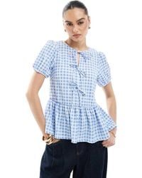 New Look - Tie Front Peplum Top - Lyst