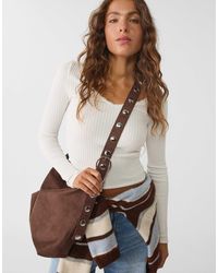 Stradivarius - Sac seau en imitation daim avec bandoulière - Lyst