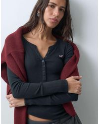 Hollister - Icon Logo Long Sleeve Henley Top - Lyst