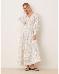 ASOS - – langärmliges maxikleid aus popeline mit v-ausschnitt und punkte-print - Lyst