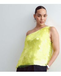 ARRANGE - Curve Shard Sequin Minimal One-shoulder Top - Lyst